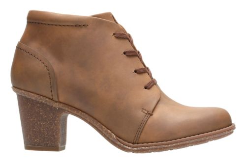 clarks sashlin sue boots