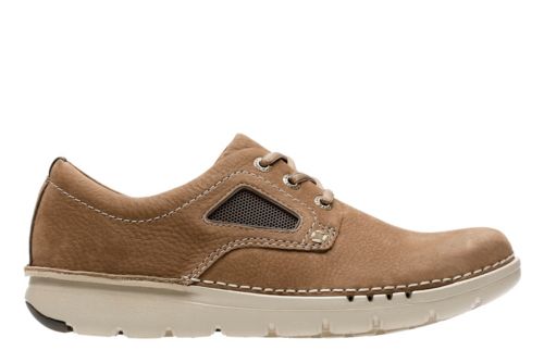clarks unnature plain