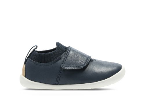 clarks outlet boys