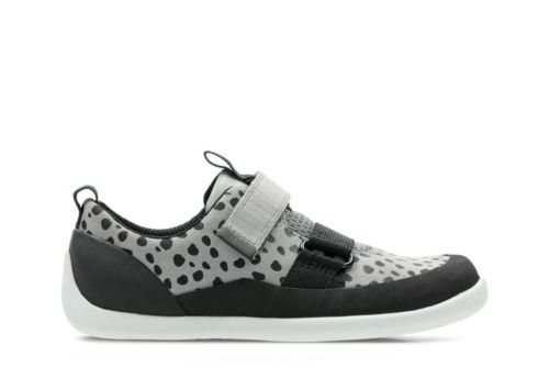 clarks outlet childrens shoes