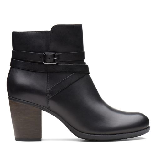 steve madden acton block heel bootie