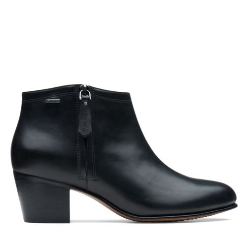 clarks gore tex shoes womens