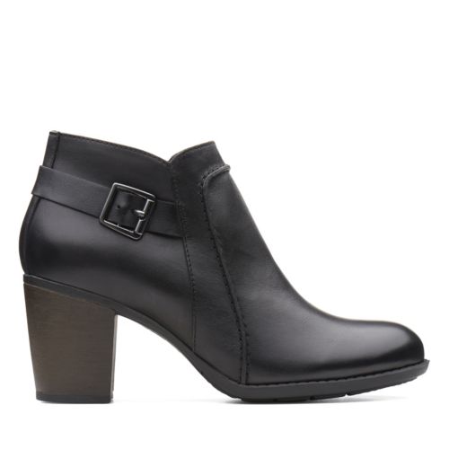 clarks wide ankle boots