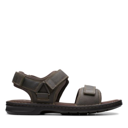 clarks trace cross sandal