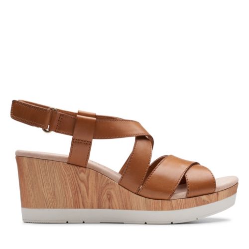 clarks tan wedge shoes