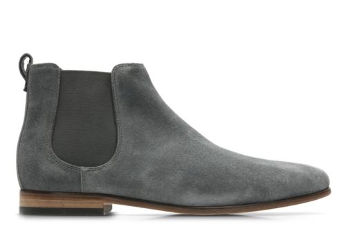 clarks form chelsea boots