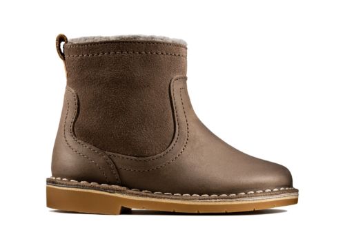 clarks girls brown boots