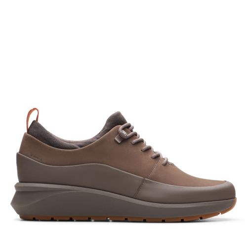 clarks unstructured trainers