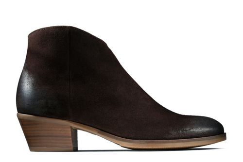 clarks clearance ladies boots