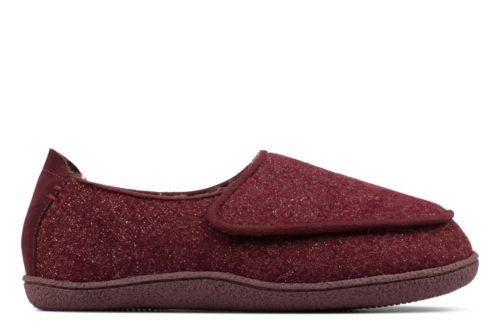 wide fit slippers clarks