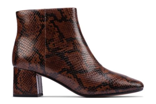 clarks outlet womens ankle boots