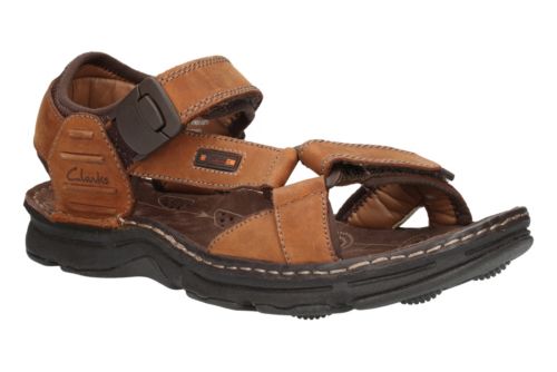 clarks mens sandals with magnetic fastener