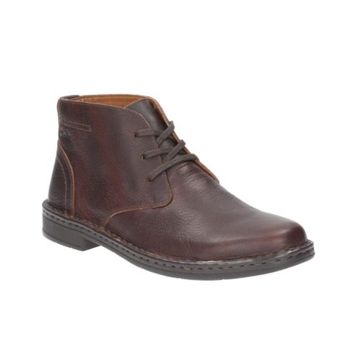 https://clarks.scene7.com/is/image/clarks/34688020_A?wid=500&hei=500