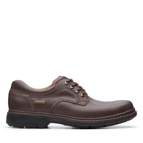 clarks rockie lo gtx brown
