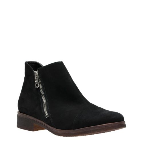 clarks outlet ladies ankle boots