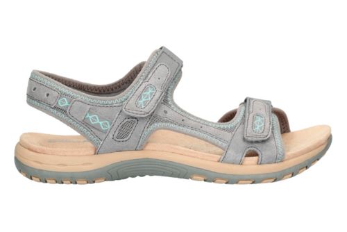 clarks walking sandals for womens