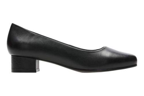 clarks low heel court shoes