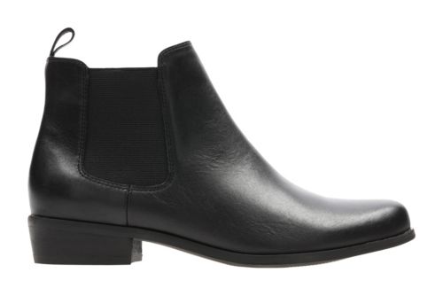 clarks outlet ladies ankle boots