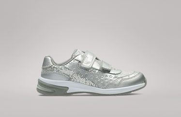 clarks outlet girls trainers